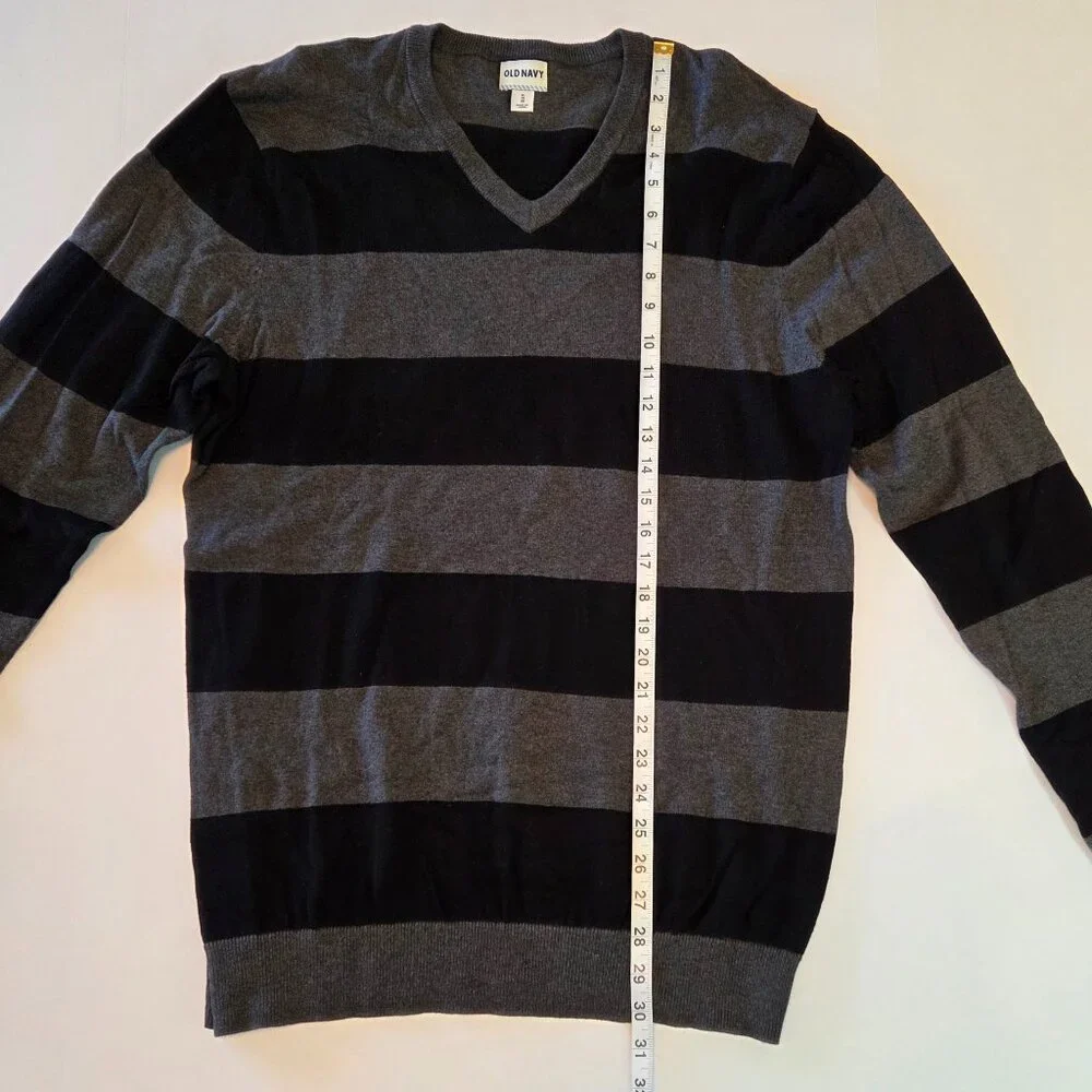 Old Navy Men’s Rugby Black/Dark Gray Stripe V-Neck Sweater, XL